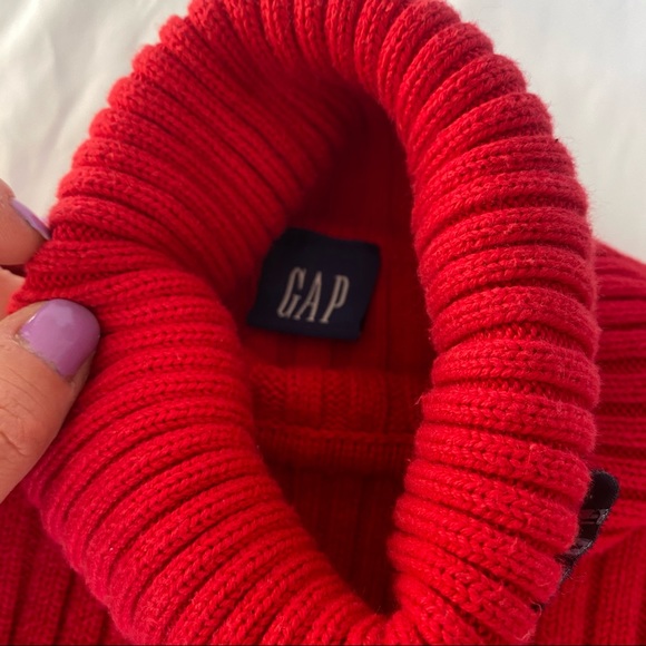 GAP Sweater - Picture 8 of 10